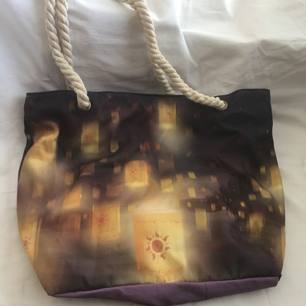 NWOT Tangled lantern tote bag 💜💛 purple & yellow